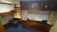 快速补给船 (FSV) 出售